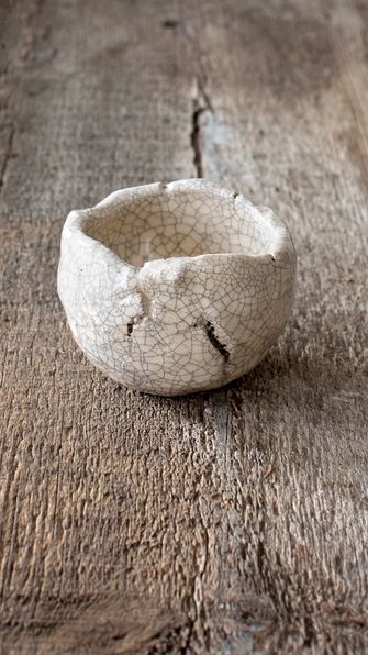 Kleine Schale mit Craquelé-Glasur